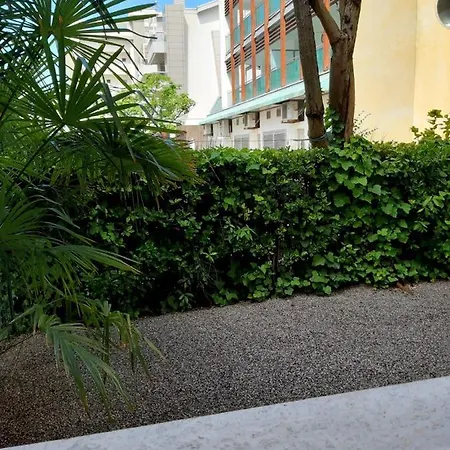 Villa Ca'Bianca - Guest Rooms Gasthuis Bibione