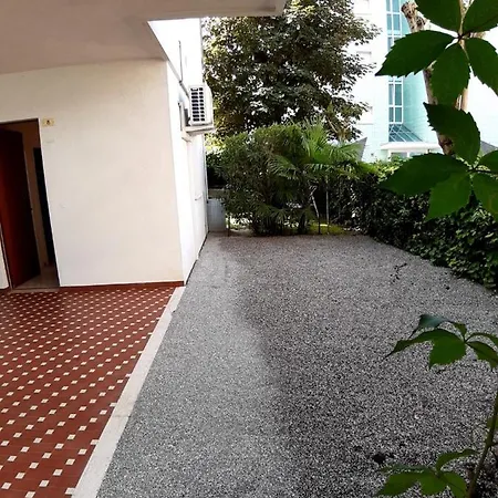 Villa Ca'Bianca - Guest Rooms Πανσιόν